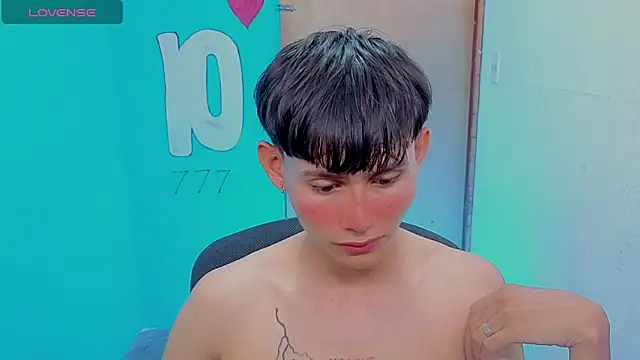 tanjiro cute online show from 04/21/26, 02:51