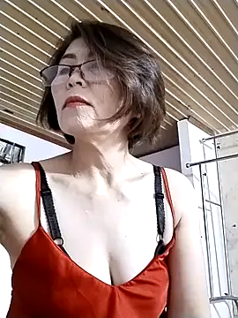 Snapshot of Baby-tits2024 chatting on 09/10/25, 01:00 Baby-tits2024 online show from 09/10/25, 01:00