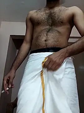 Snapshot of Vignesh3246 chatting on 10/26/25, 06:03 Vignesh3246 online show from 10/26/25, 06:03