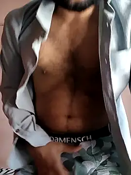 Vignesh3246 online show from 01/14/26, 12:22