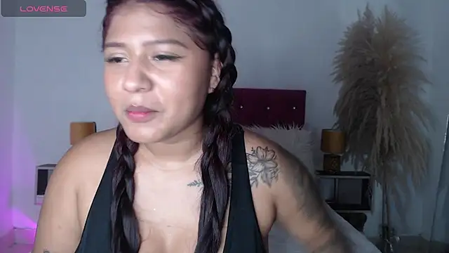 Snapshot of alinakiss chatting on 01/12/25, 03:49 alinakiss online show from 01/12/25, 03:49