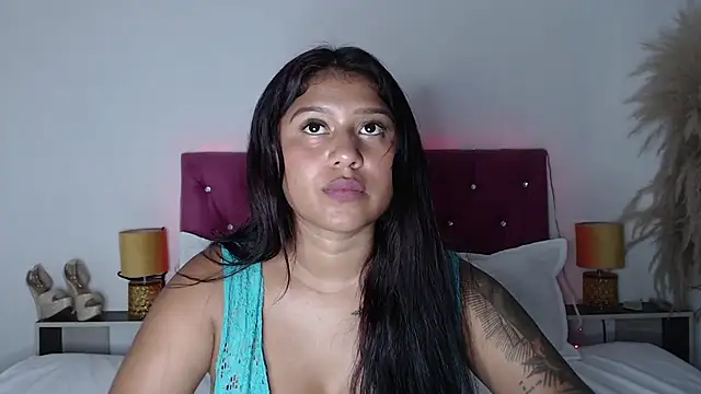 Snapshot of alinakiss chatting on 02/04/25, 05:42 alinakiss online show from 02/04/25, 05:42