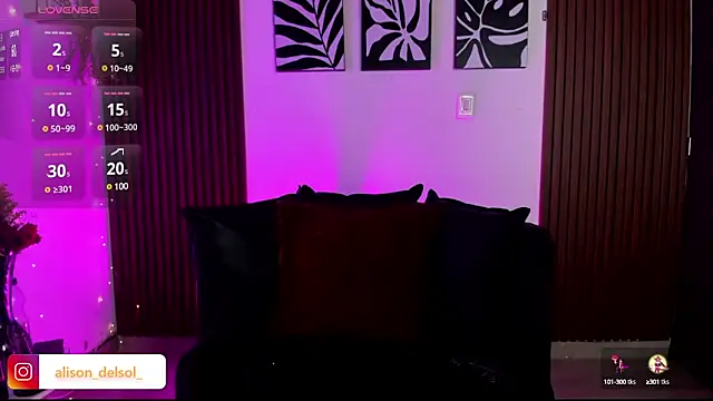 Snapshot of Alisson_Wynter chatting on 02/18/25, 03:10 Alisson Wynter online show from 02/18/25, 03:10