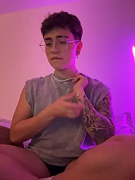 Chriss gomez2 online show from 11/23/25, 02:33