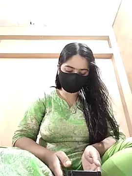 Magical Girl- online show from 09/23/25, 03:20