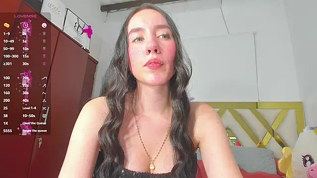 rousee yareldss online show from 11/18/25, 04:17