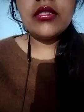 Snapshot of Love-Veronica chatting on 02/12/26, 01:28 Love-Veronica online show from 02/12/26, 01:28