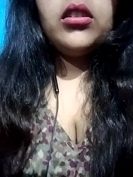 Snapshot of Love-Veronica chatting on 02/20/26, 12:27 Love-Veronica online show from 02/20/26, 12:27