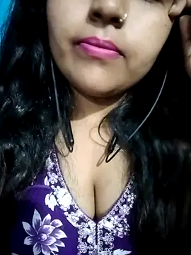 Snapshot of Love-Veronica chatting on 02/25/26, 12:59 Love-Veronica online show from 02/25/26, 12:59