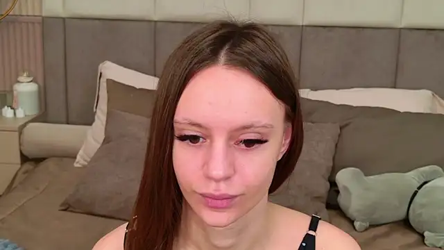 RebeccaMartons online show from 02/04/25, 08:59