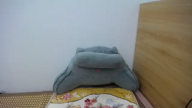 HotQueen online show from 02/24/25, 01:10