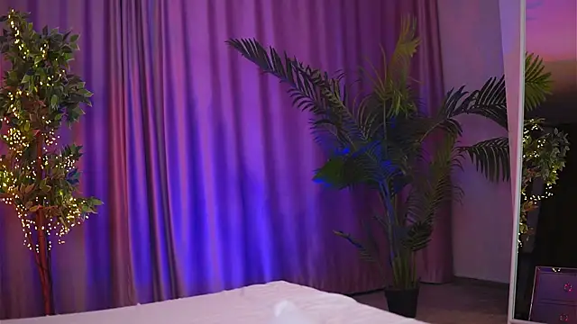 Snapshot of YemayaLuna chatting on 02/24/25, 08:36 YemayaLuna online show from 02/24/25, 08:36