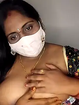 Snapshot of Sexy_Radhikaa chatting on 02/10/25, 07:04 Sexy Radhikaa online show from 02/10/25, 07:04