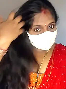Snapshot of Sexy_Radhikaa chatting on 02/26/25, 07:31 Sexy Radhikaa online show from 02/26/25, 07:31