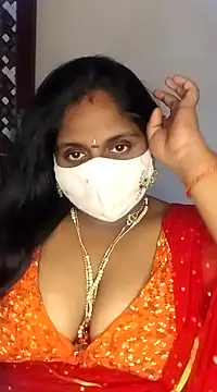 Snapshot of Sexy_Radhikaa chatting on 03/17/25, 10:17 Sexy Radhikaa online show from 03/17/25, 10:17