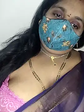 Sexy Radhikaa online show from 03/17/26, 01:43