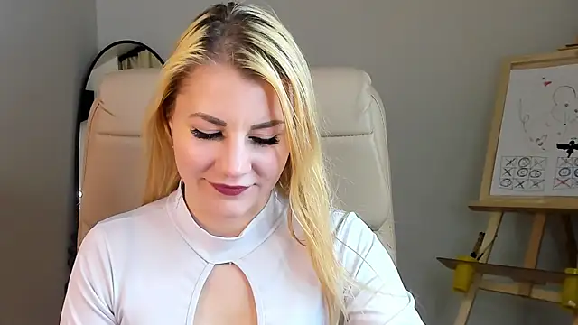 Snapshot of Ver_0nika chatting on 12/05/24, 12:22 Ver 0nika online show from 12/05/24, 12:22