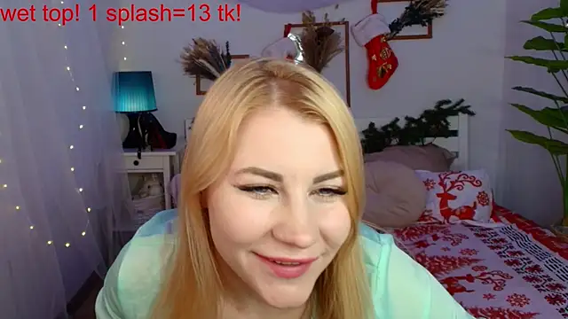 Snapshot of Ver_0nika chatting on 12/21/24, 10:06 Ver 0nika online show from 12/21/24, 10:06