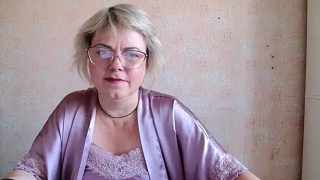 sweetsunset11 online show from 09/24/25, 04:38