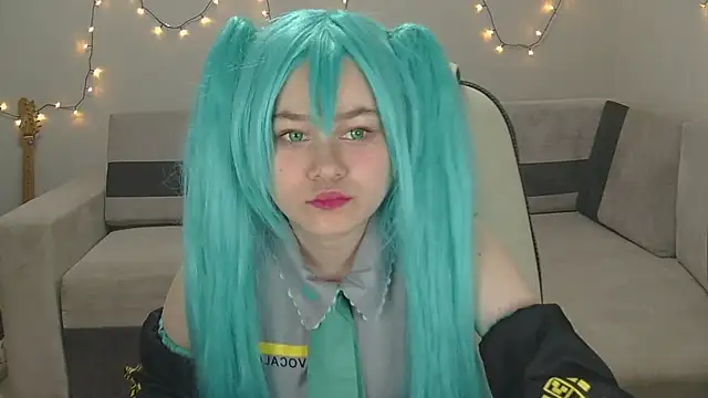 yuno nya online show from 12/17/24, 04:21