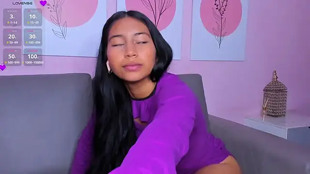 Snapshot of Rashida_Taliba chatting on 01/21/25, 02:05 Rashida Taliba online show from 01/21/25, 02:05