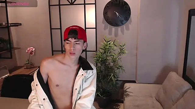 Snapshot of MattiDeLuca chatting on 12/27/24, 11:39 MattiDeLuca online show from 12/27/24, 11:39