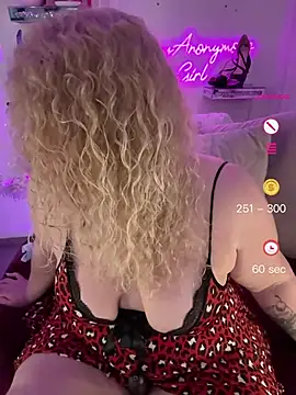 Snapshot of CurvyAnonymousGirl89 chatting on 05/19/26, 02:56 CurvyAnonymousGirl89 online show from 05/19/26, 02:56