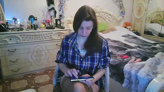 Debra Phoenix online show from 04/09/26, 10:26