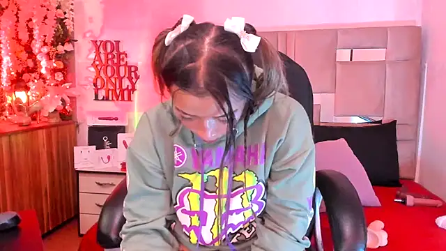 natacha  black  online show from 02/25/25, 05:52