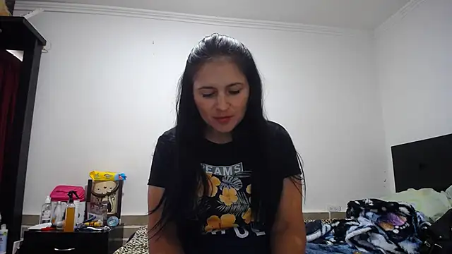 princehermosa44 online show from 02/15/26, 08:16