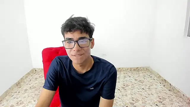 Snapshot of Harry_LatinBoy chatting on 02/26/25, 10:53 Harry LatinBoy online show from 02/26/25, 10:53