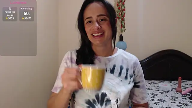 Snapshot of sara_florez1 chatting on 01/06/25, 11:07 sara florez1 online show from 01/06/25, 11:07