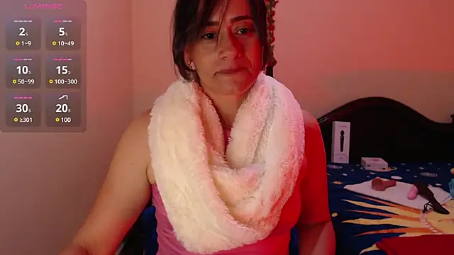Snapshot of sara_florez1 chatting on 02/06/25, 11:10 sara florez1 online show from 02/06/25, 11:10
