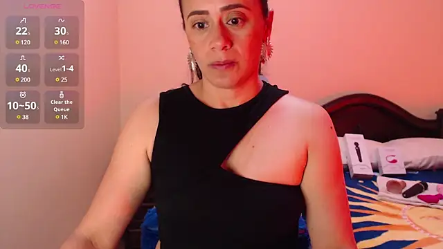 Snapshot of sara_florez1 chatting on 02/08/25, 11:01 sara florez1 online show from 02/08/25, 11:01