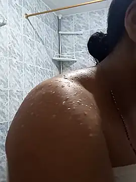 Snapshot of Naomy_veracruz_ chatting on 11/24/25, 11:10 Naomy veracruz online show from 11/24/25, 11:10