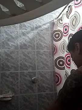 Naomy veracruz  online show from 12/17/25, 09:59