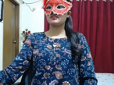 taisina online show from 02/06/25, 04:47