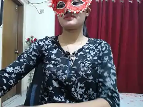taisina online show from 02/07/25, 05:51