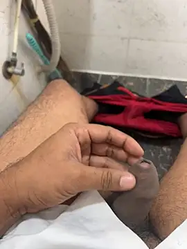 Snapshot of aprivateguy chatting on 02/23/26, 09:06 aprivateguy online show from 02/23/26, 09:06