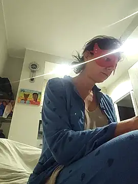 Vagabondainnamorata online show from 10/14/25, 04:24