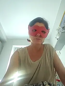 Vagabondainnamorata online show from 10/15/25, 12:38