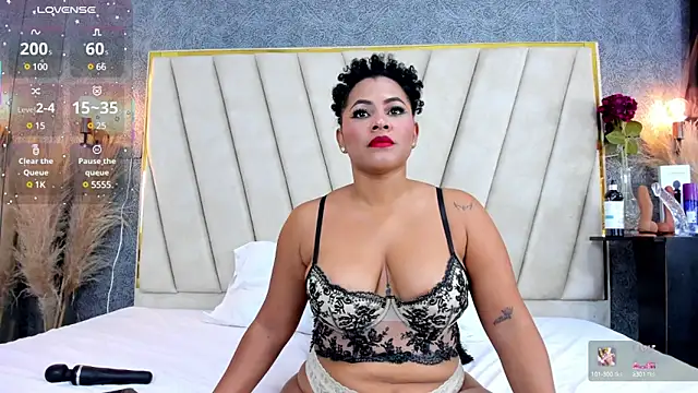 Madison-Diaz online show from 02/06/25, 02:04