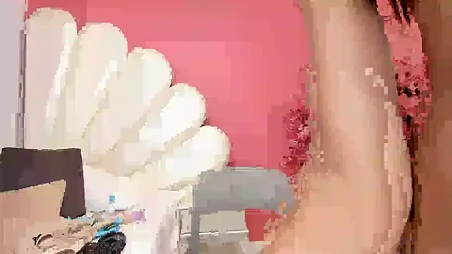 Snapshot of Zoey_Donovan chatting on 01/15/25, 10:57 Zoey Donovan online show from 01/15/25, 10:57