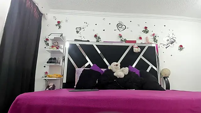 thedream girls online show from 11/04/25, 12:04