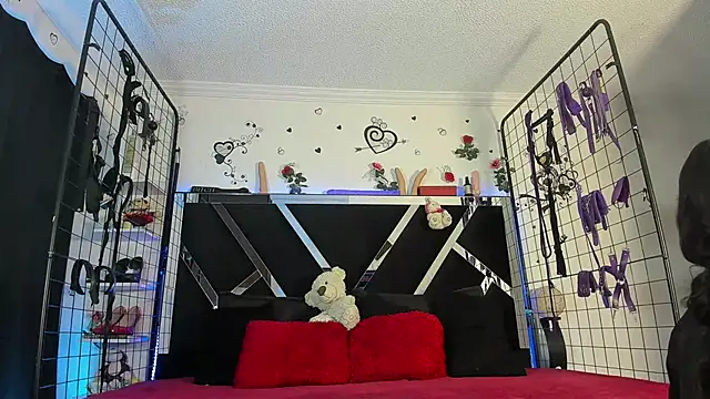 thedream girls online show from 11/17/25, 12:11