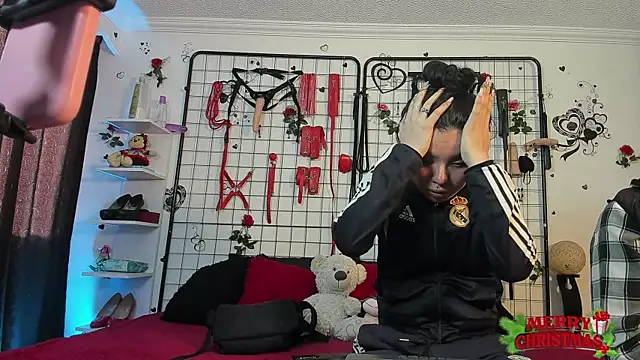 thedream girls online show from 12/17/25, 12:44