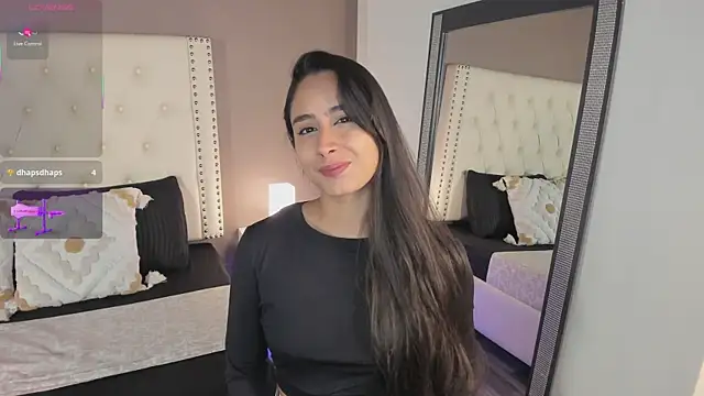 Julia Martinez  online show from 07/23/26, 11:41