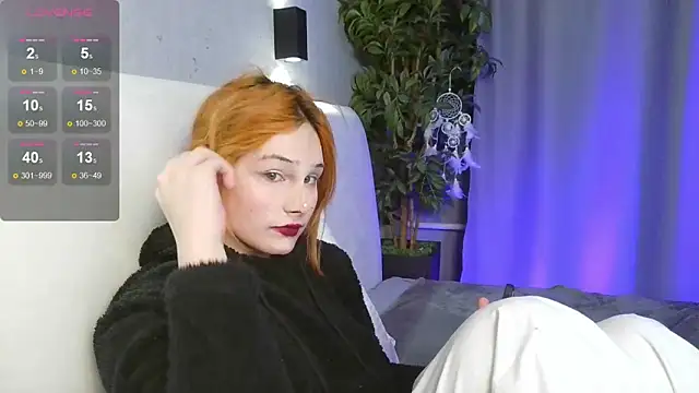 Snapshot of Kleo_Godde chatting on 02/08/25, 10:40 Kleo Godde online show from 02/08/25, 10:40