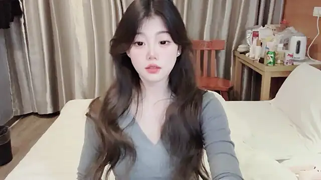 yangyang-1115 online show from 02/14/25, 12:47