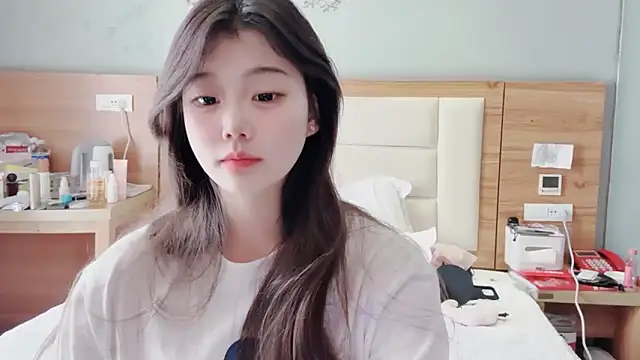 yangyang-1115 online show from 02/17/25, 05:58